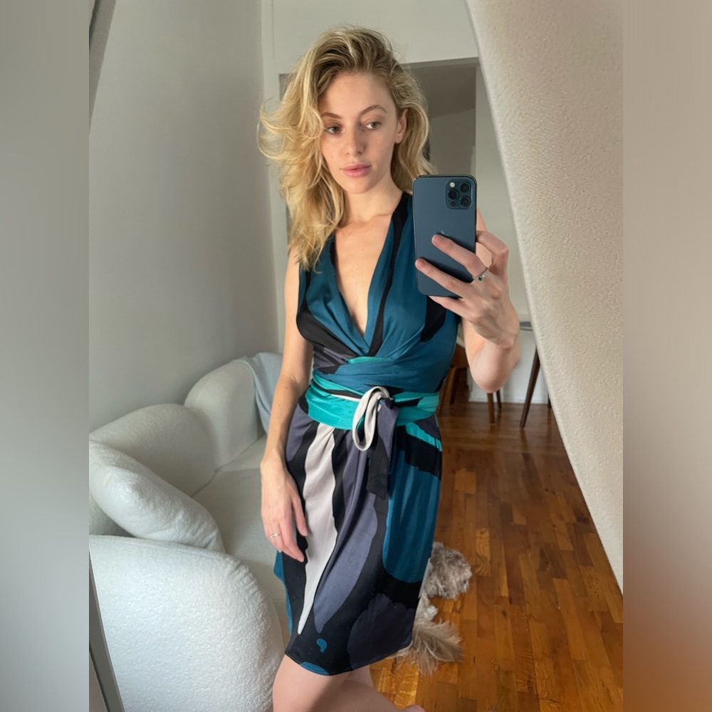 Issa size 2 cocktail dress